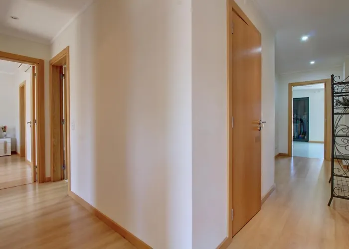 Rooftop Pool, 200m From Sea, Center Apartman Olhão