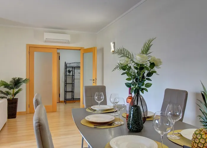 Rooftop Pool, 200m From Sea, Center Apartament